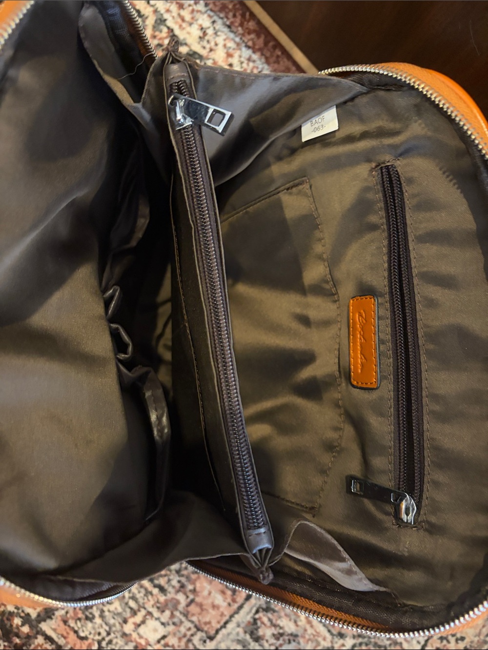 Bostanten Leather Backpack - Picture 5 of 7